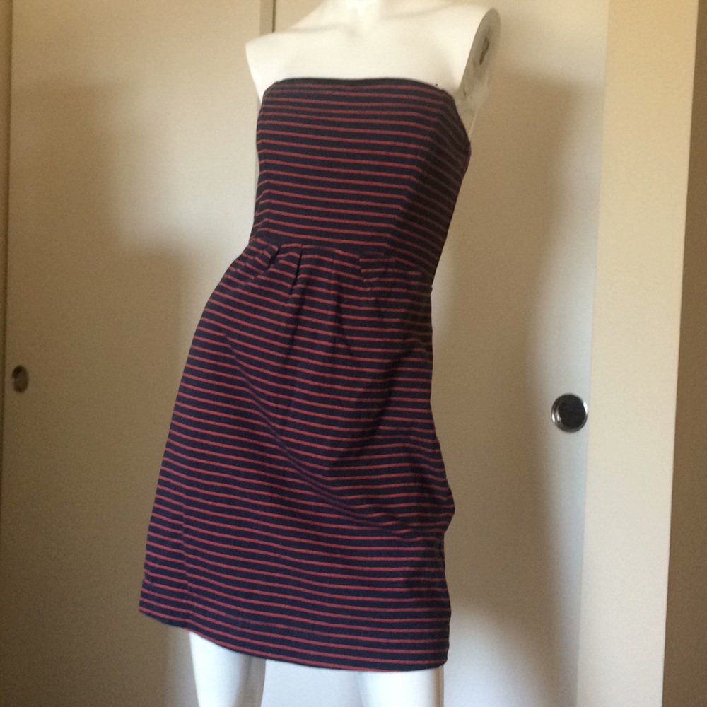Strapless dress